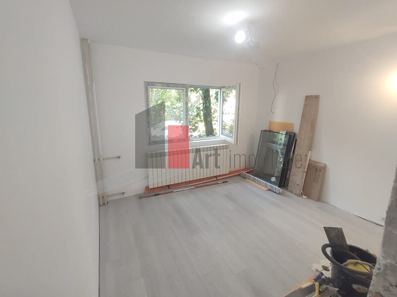 Vanzare apartament 2 camere semidecomandat Drumul Gazarului - Giurgiului