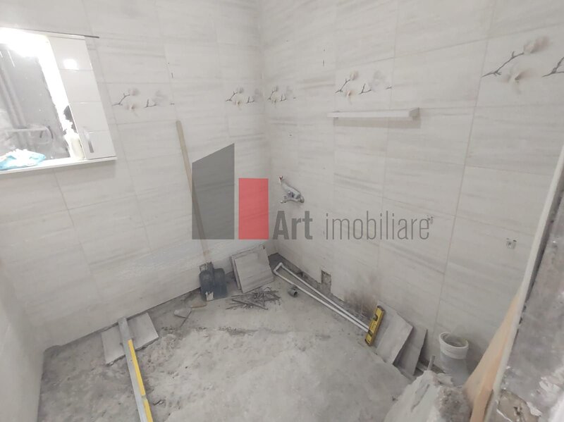 Vanzare apartament 2 camere semidecomandat Drumul Gazarului - Giurgiului