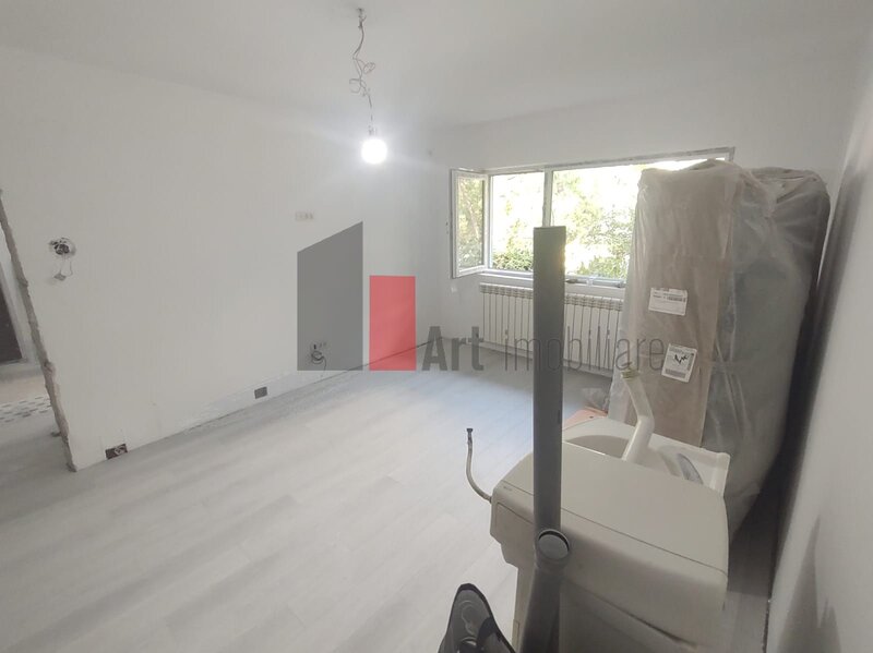 Vanzare apartament 2 camere semidecomandat Drumul Gazarului - Giurgiului